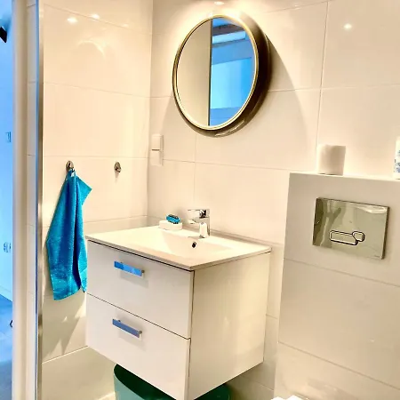 Z Jaskolka Pietro- Duzy 90 M2 Taras Apartman Smołdzino