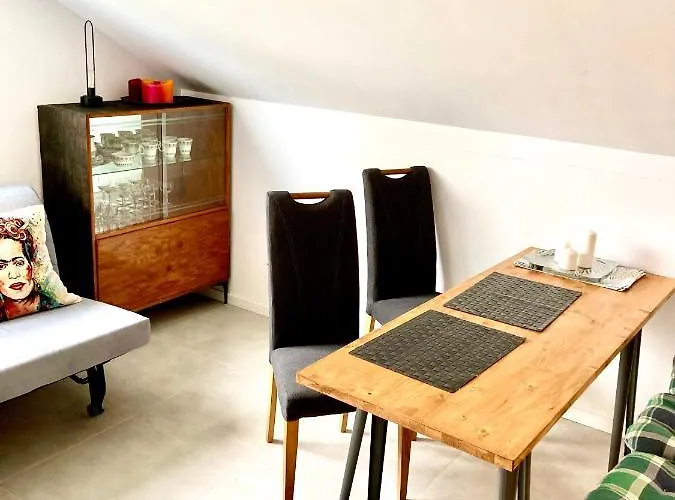 Z Jaskolka Pietro- Duzy 90 M2 Taras